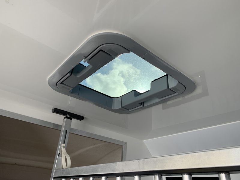 2022 New build stallion box on a 2018 Renault master low mileage