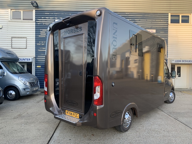 2014  Vauxhall movano new build in dec stallion box 3500 kg 