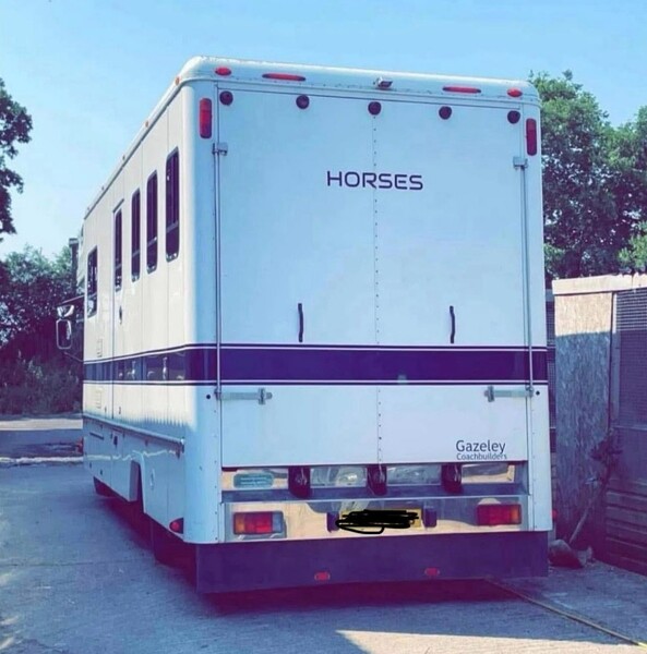 7.5T IVECO Horsebox 2000 reg