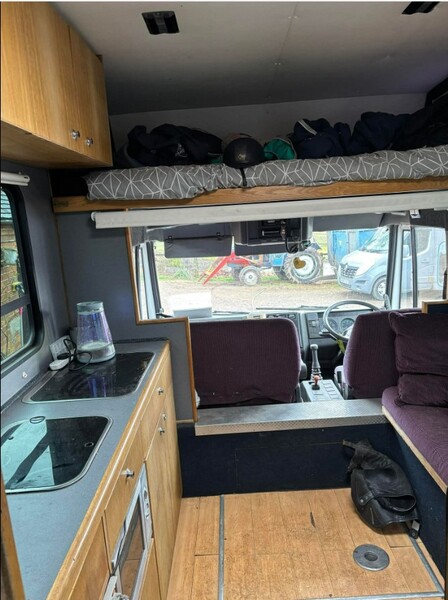 7.5T IVECO Horsebox 2000 reg